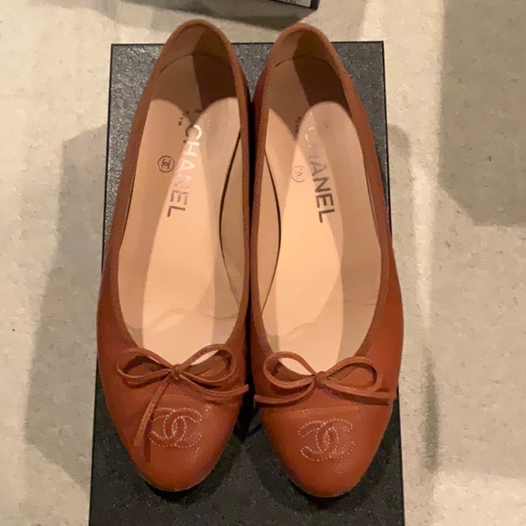 Chanel Tan Caviar Leather Ballet Flats - Picture 1 of 9